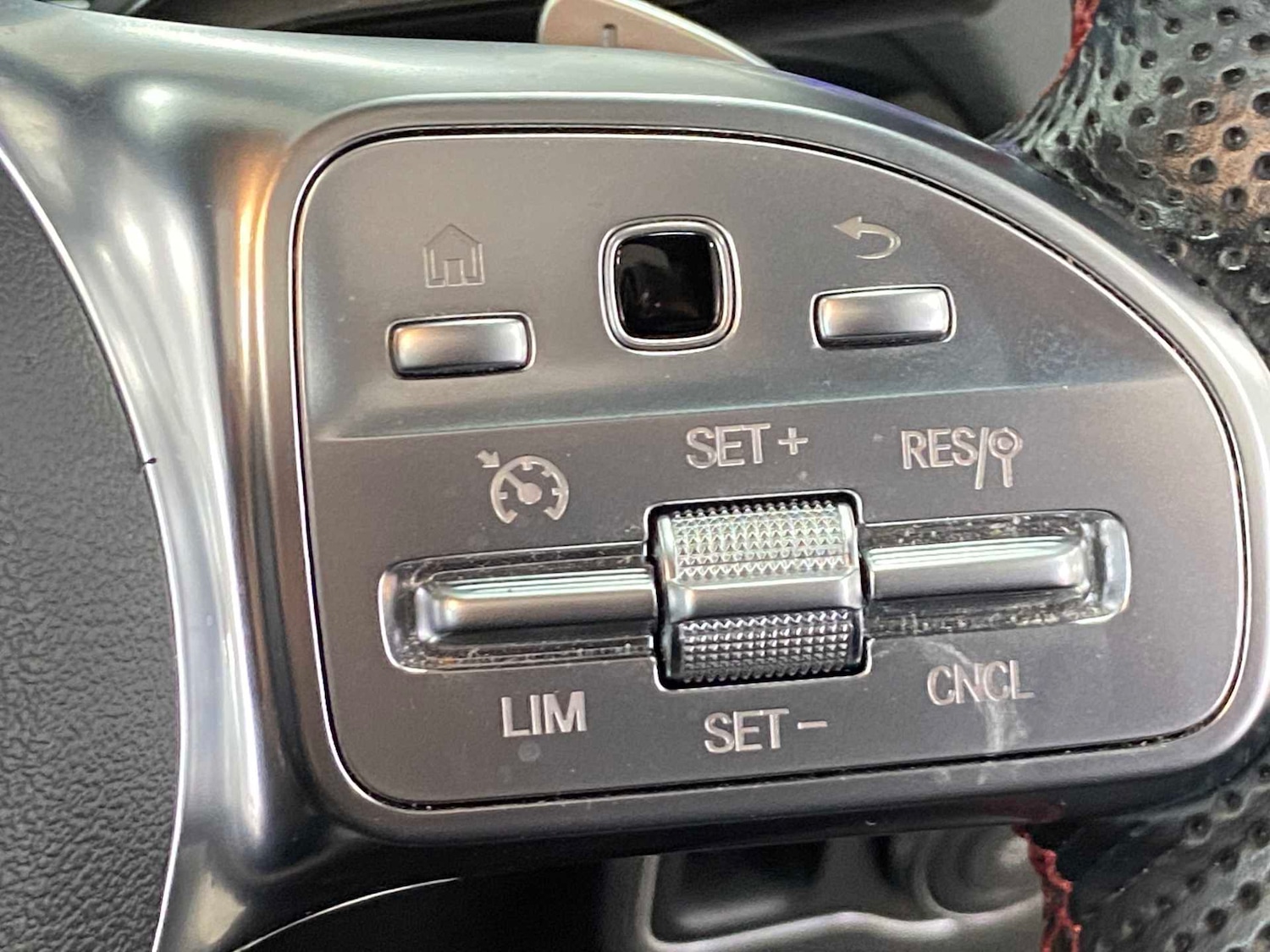 Used Mercedes-Benz GLA 2023 for sale - 76515699: Photo 27