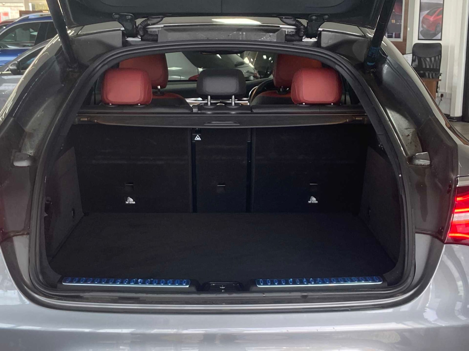 Used Mercedes-Benz GLC 2019 for sale - 76435829: Photo 13