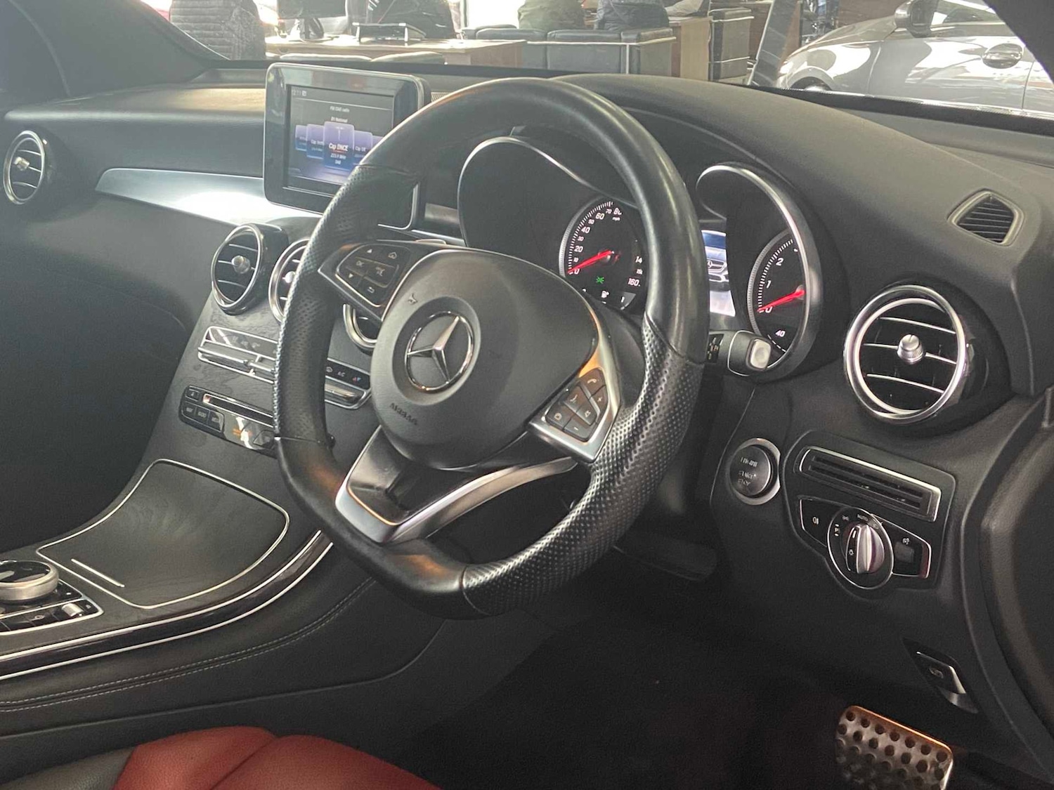 Used Mercedes-Benz GLC 2019 for sale - 76435829: Photo 25