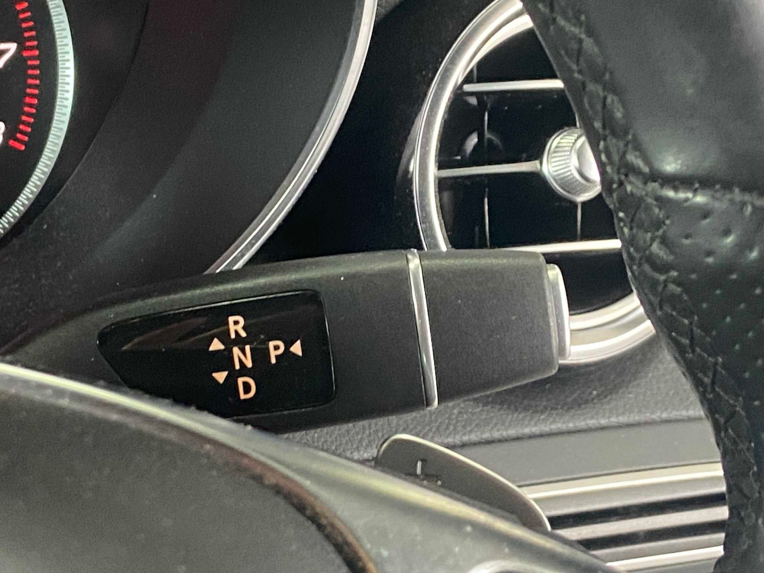 Used Mercedes-Benz GLC 2019 for sale - 76435829: Photo 28