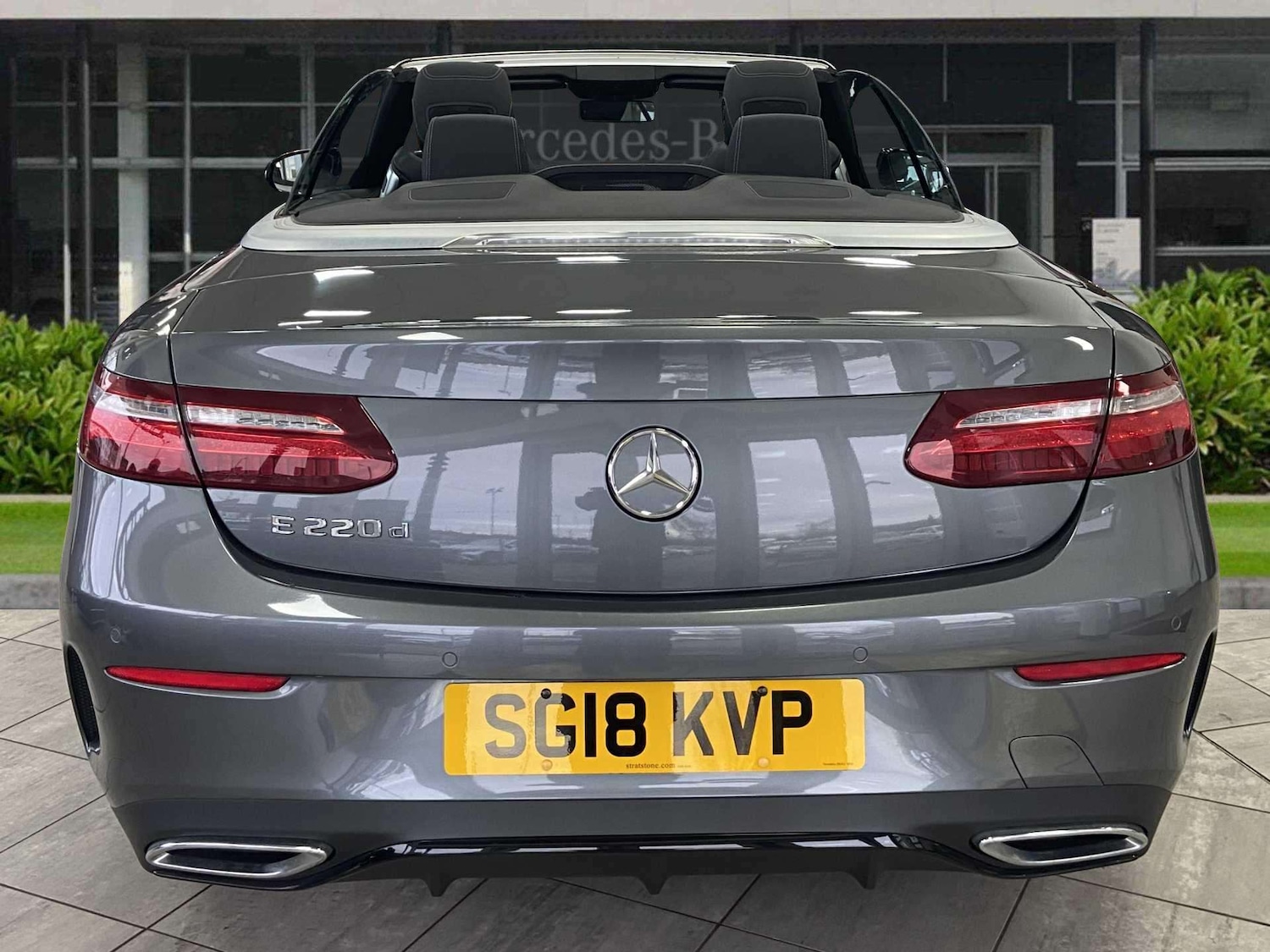 Used Mercedes-Benz E Class 2018 for sale - 76804847: Photo 2