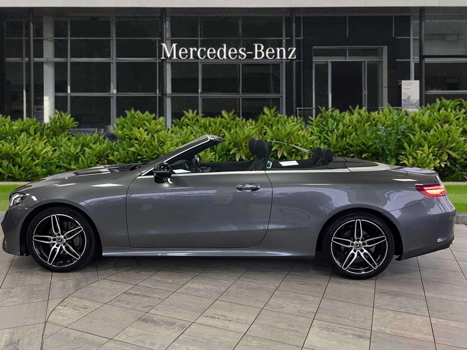 Used Mercedes-Benz E Class 2018 for sale - 76804847: Photo 4