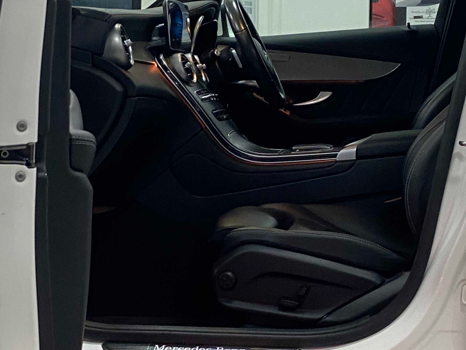 Used Mercedes-Benz GLC 2022 for sale - 76746108: Photo 23