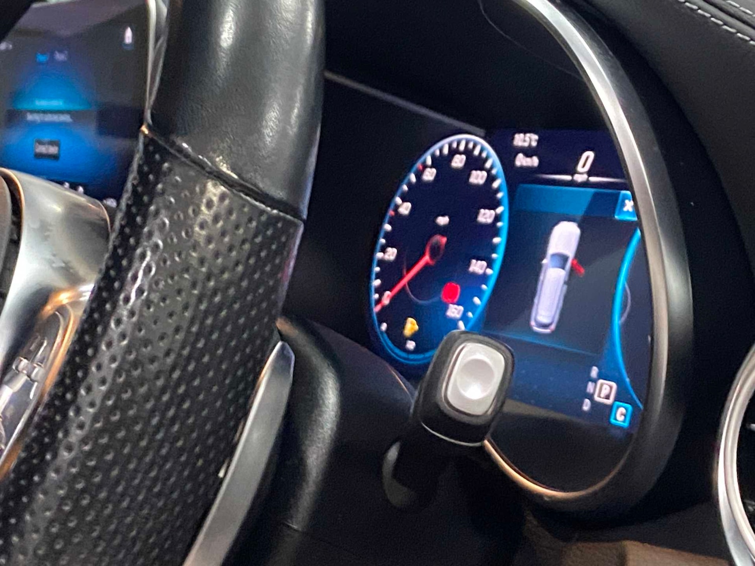 Used Mercedes-Benz GLC 2022 for sale - 76746108: Photo 32