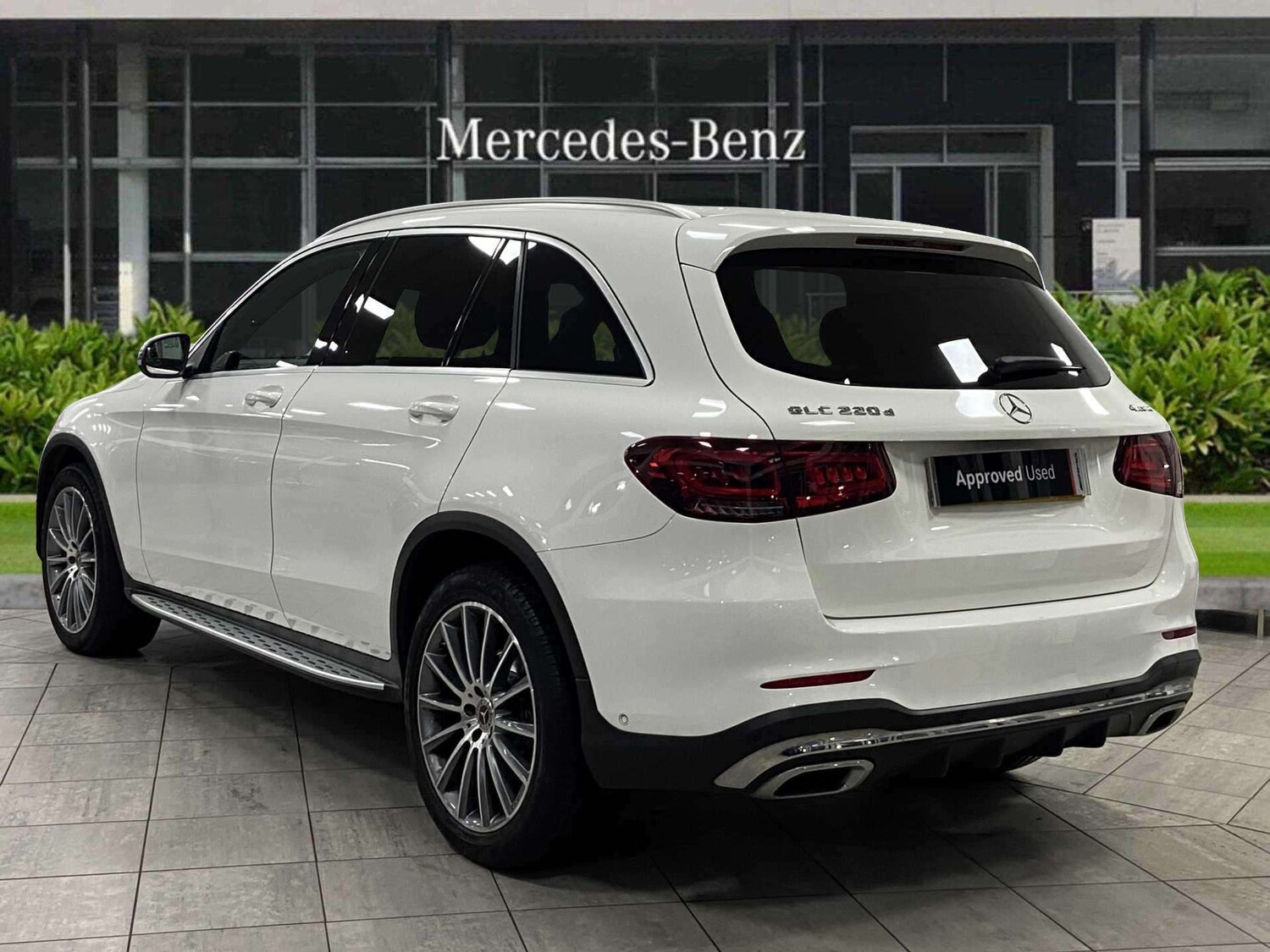 Used Mercedes-Benz GLC 2022 for sale - 76746108: Photo 4
