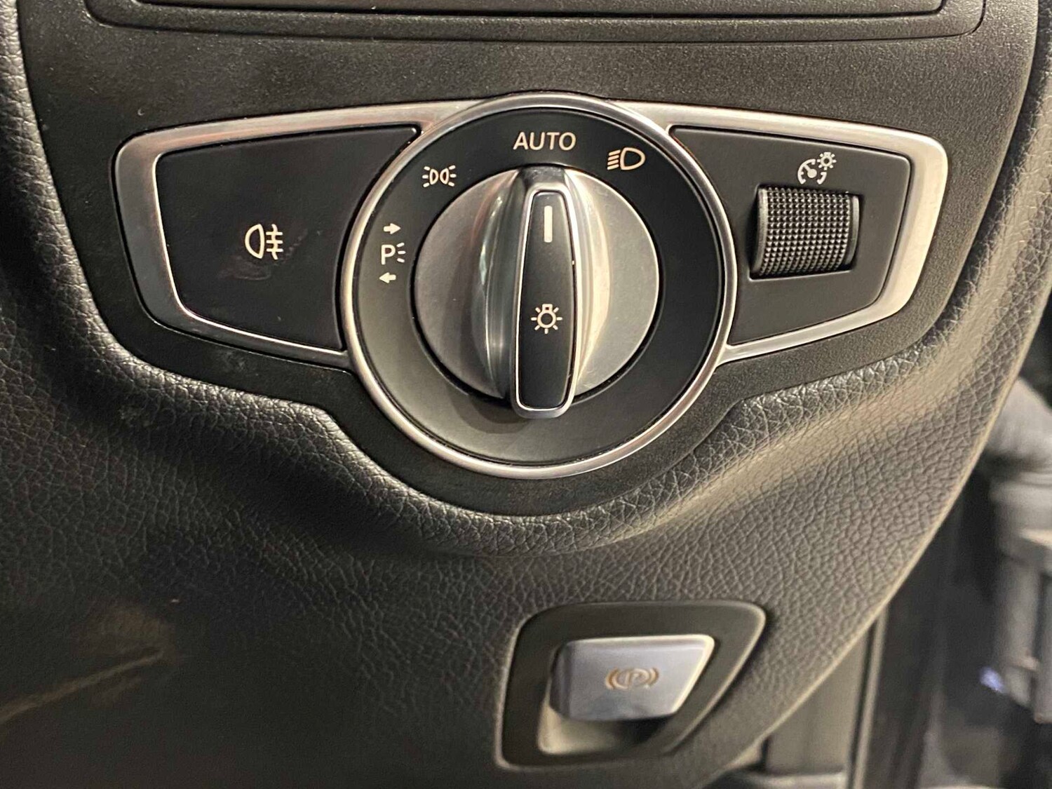 Used Mercedes-Benz GLC 2021 for sale - 77674581: Photo 24