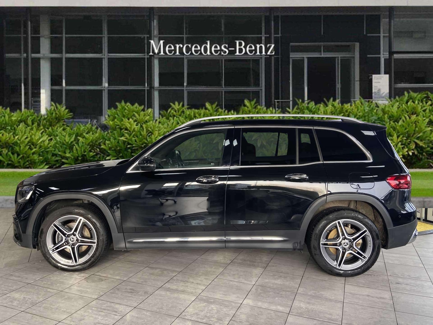 Used Mercedes-Benz GLB 2025 for sale - 76411330: Photo 3