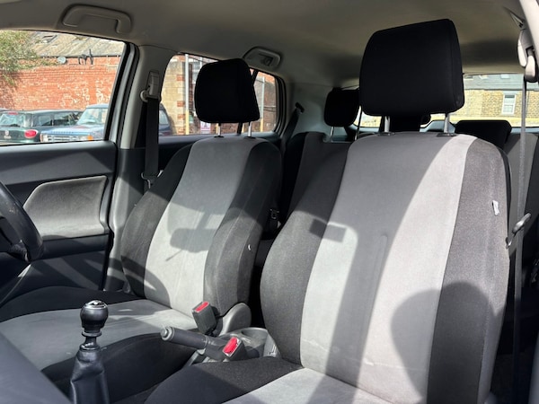 Used Toyota Urbancruiser 2011 for sale - 76075849: Photo 11
