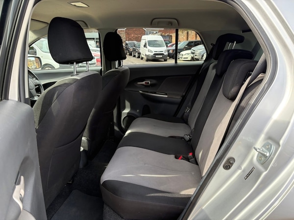 Used Toyota Urbancruiser 2011 for sale - 76075849: Photo 14