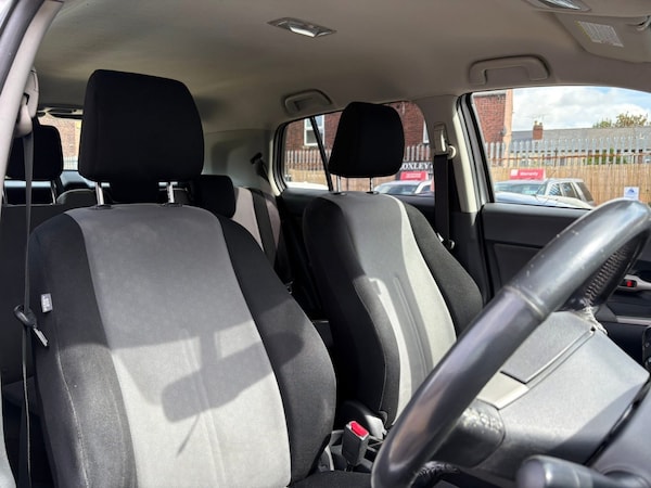 Used Toyota Urbancruiser 2011 for sale - 76075849: Photo 9