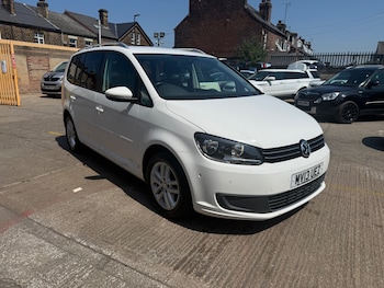 Used Volkswagen Touran 2013 for sale - 79240606: Photo