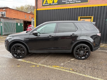 Used Land Rover Discovery Sport 2018 for sale - 76663083: Photo