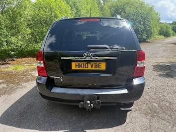 Used Kia Sedona 2010 for sale - 79138469: Photo