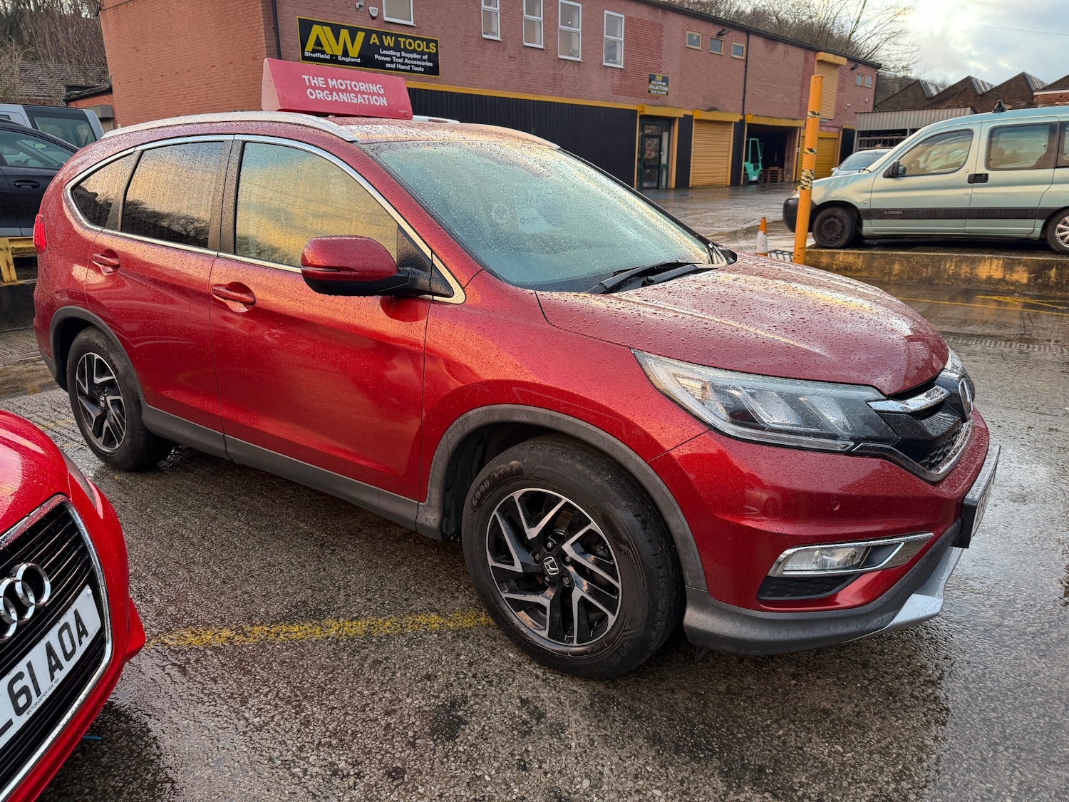 Used Honda CR-V 2017 for sale - 77179799: Photo 3
