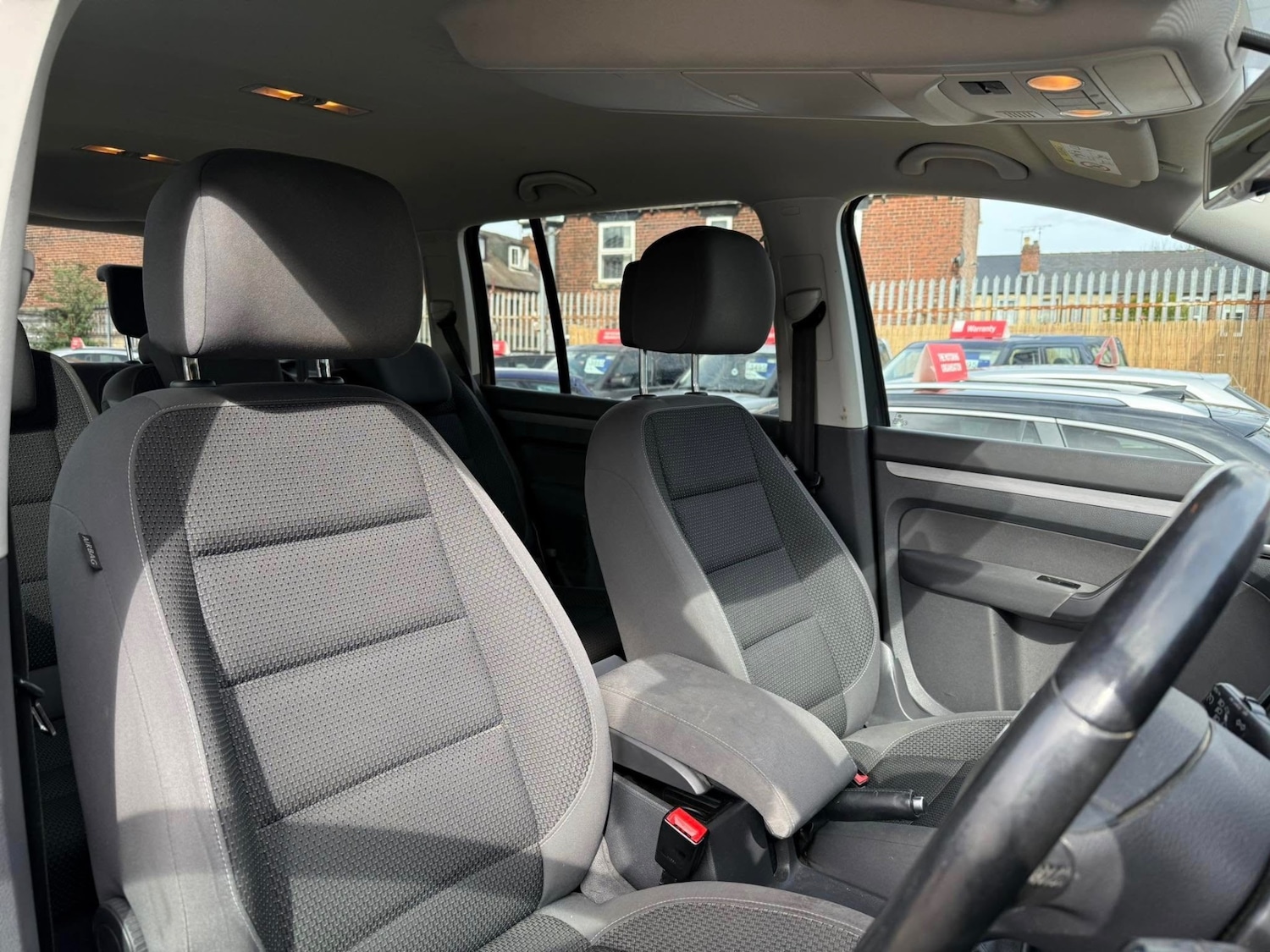 Used Volkswagen Touran 2015 for sale - 77094249: Photo 10