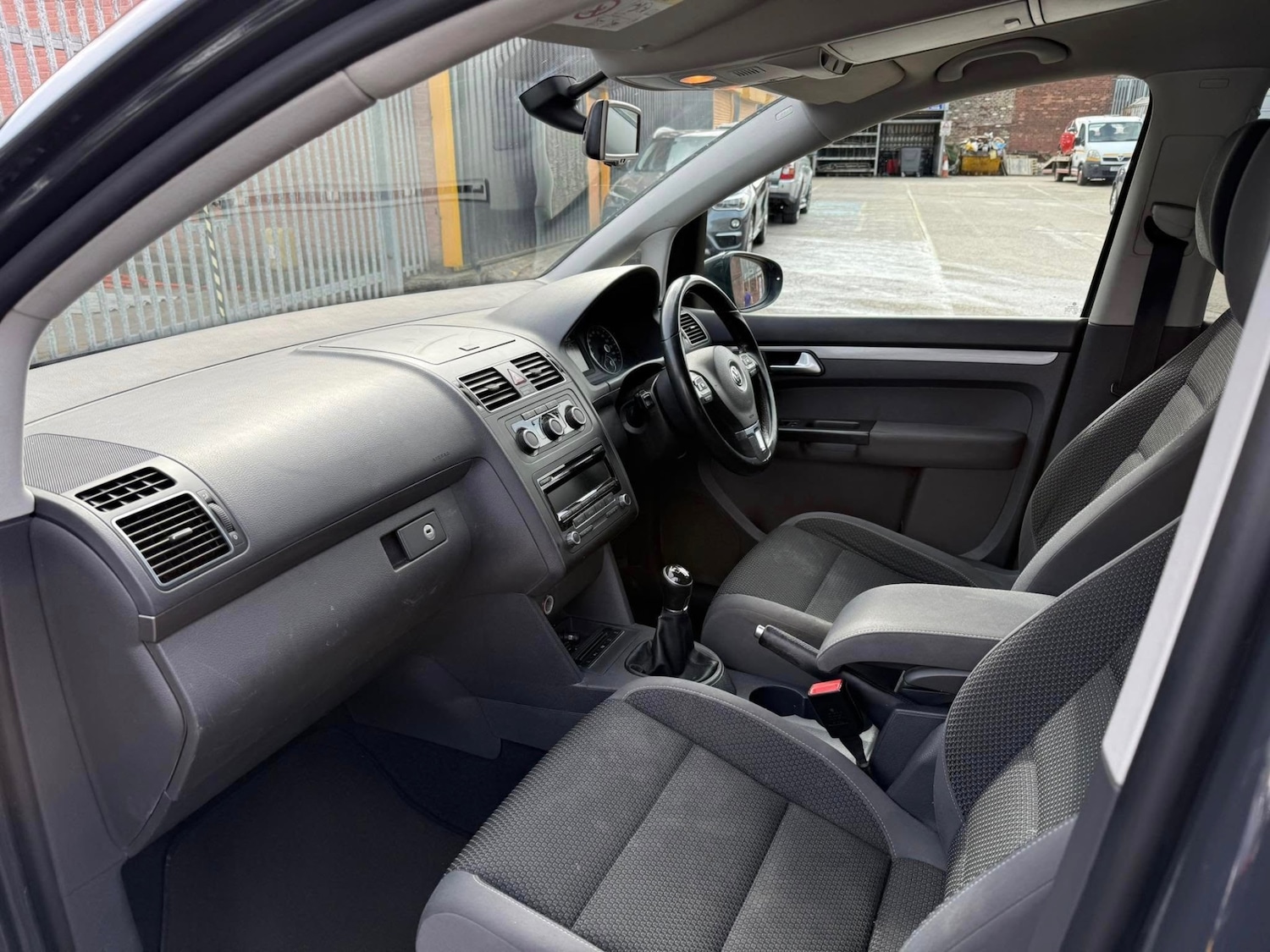 Used Volkswagen Touran 2015 for sale - 77094249: Photo 11