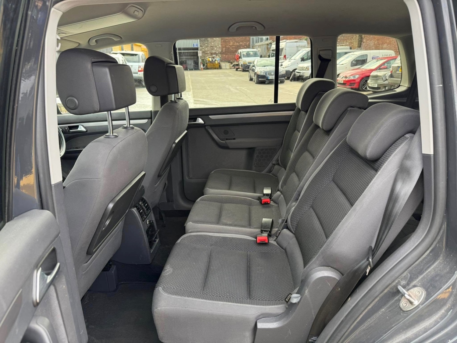 Used Volkswagen Touran 2015 for sale - 77094249: Photo 16