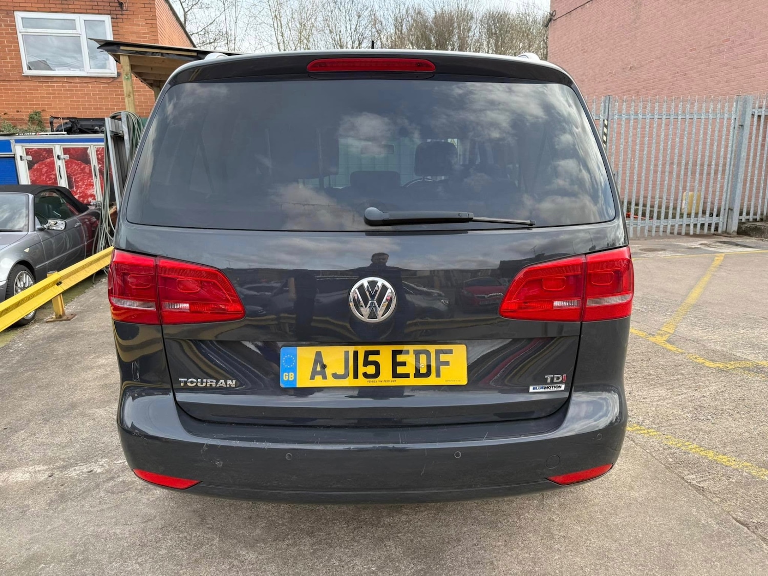 Used Volkswagen Touran 2015 for sale - 77094249: Photo 6