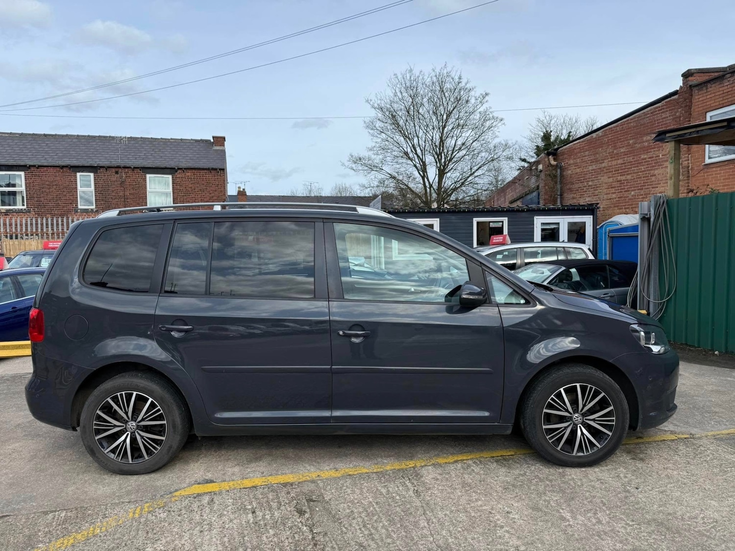 Used Volkswagen Touran 2015 for sale - 77094249: Photo 8