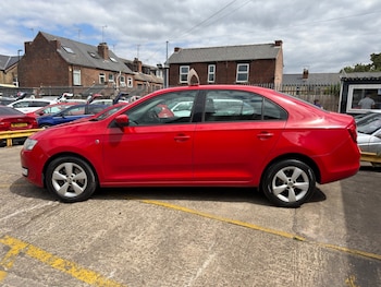 Used Skoda Rapid 2014 for sale - 79392269: Photo
