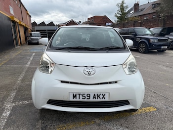 Used Toyota IQ 2010 for sale - 76218945: Photo 2