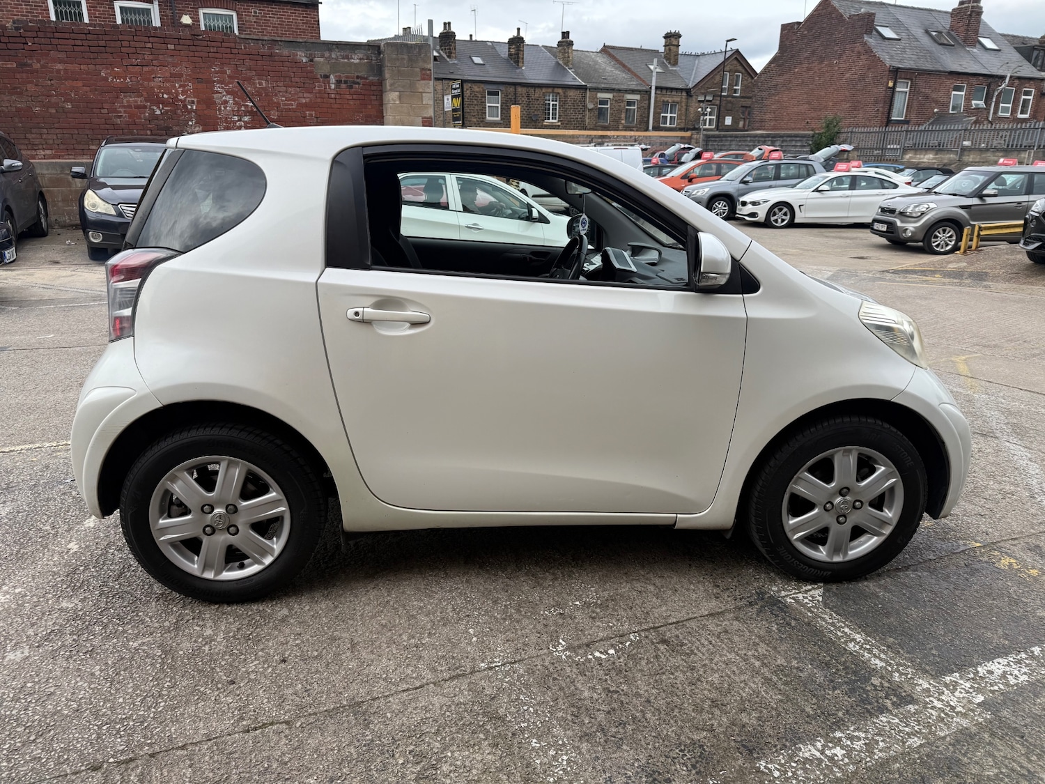 Used Toyota IQ 2010 for sale - 76218945: Photo 8