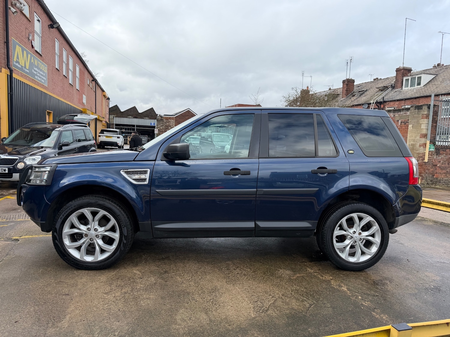 Used Land Rover Freelander 2009 for sale - 77718337: Photo 4