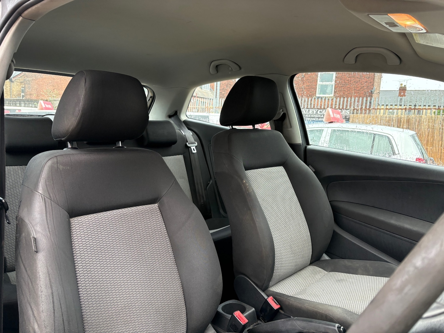 Used Volkswagen Polo 2010 for sale - 77023204: Photo 10