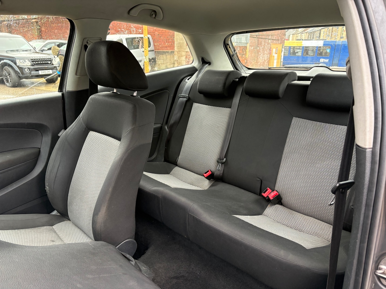 Used Volkswagen Polo 2010 for sale - 77023204: Photo 14