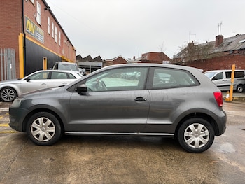 Used Volkswagen Polo 2010 for sale - 77023204: Photo