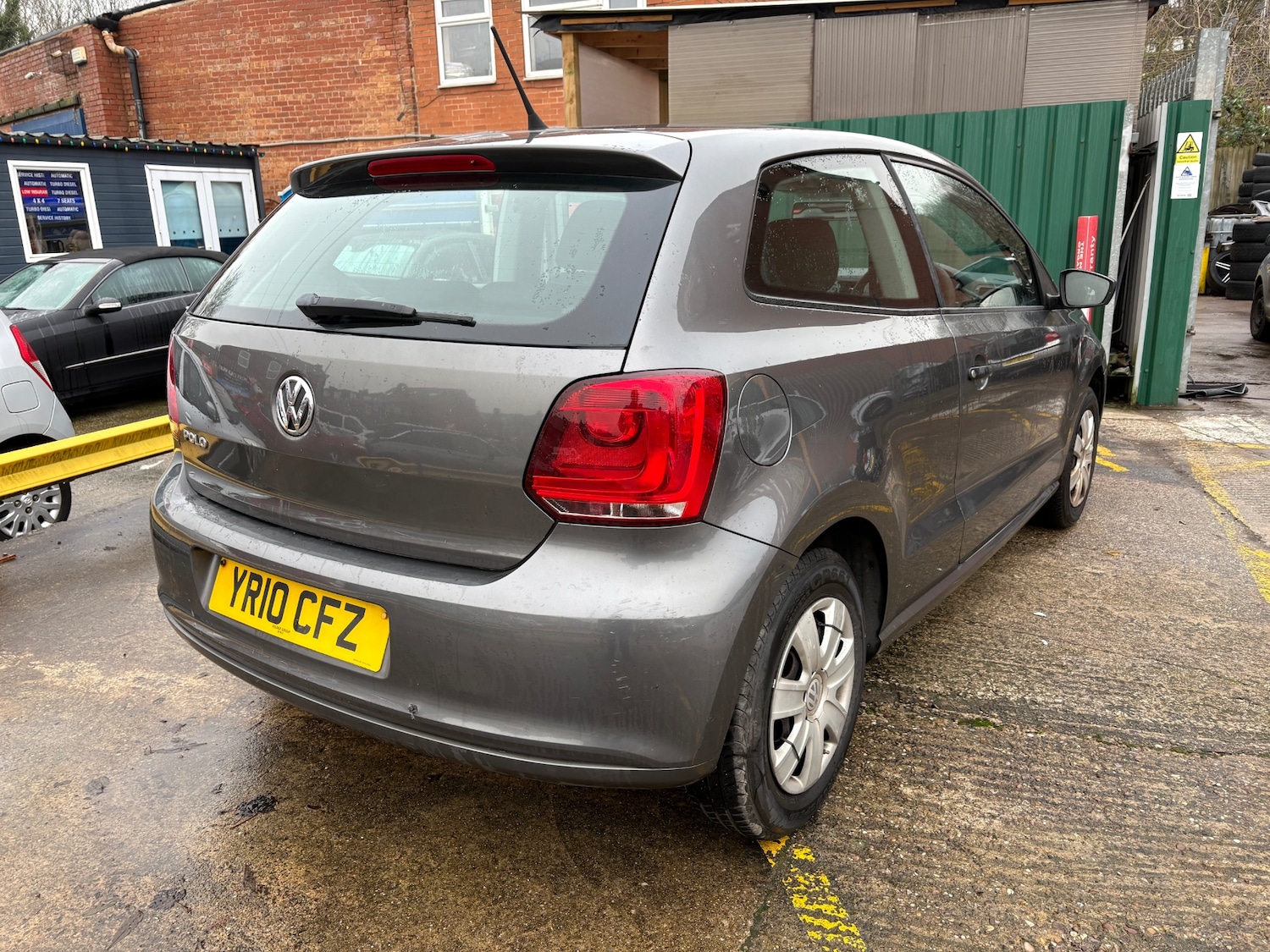 Used Volkswagen Polo 2010 for sale - 77023204: Photo 7