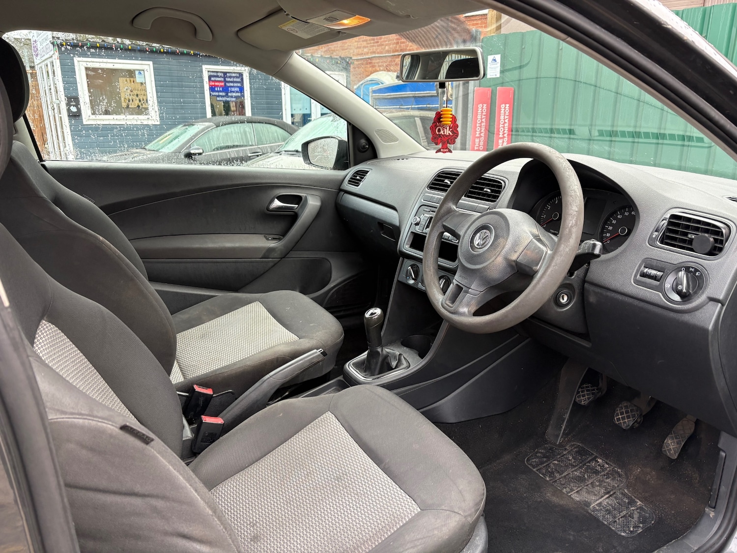 Used Volkswagen Polo 2010 for sale - 77023204: Photo 9