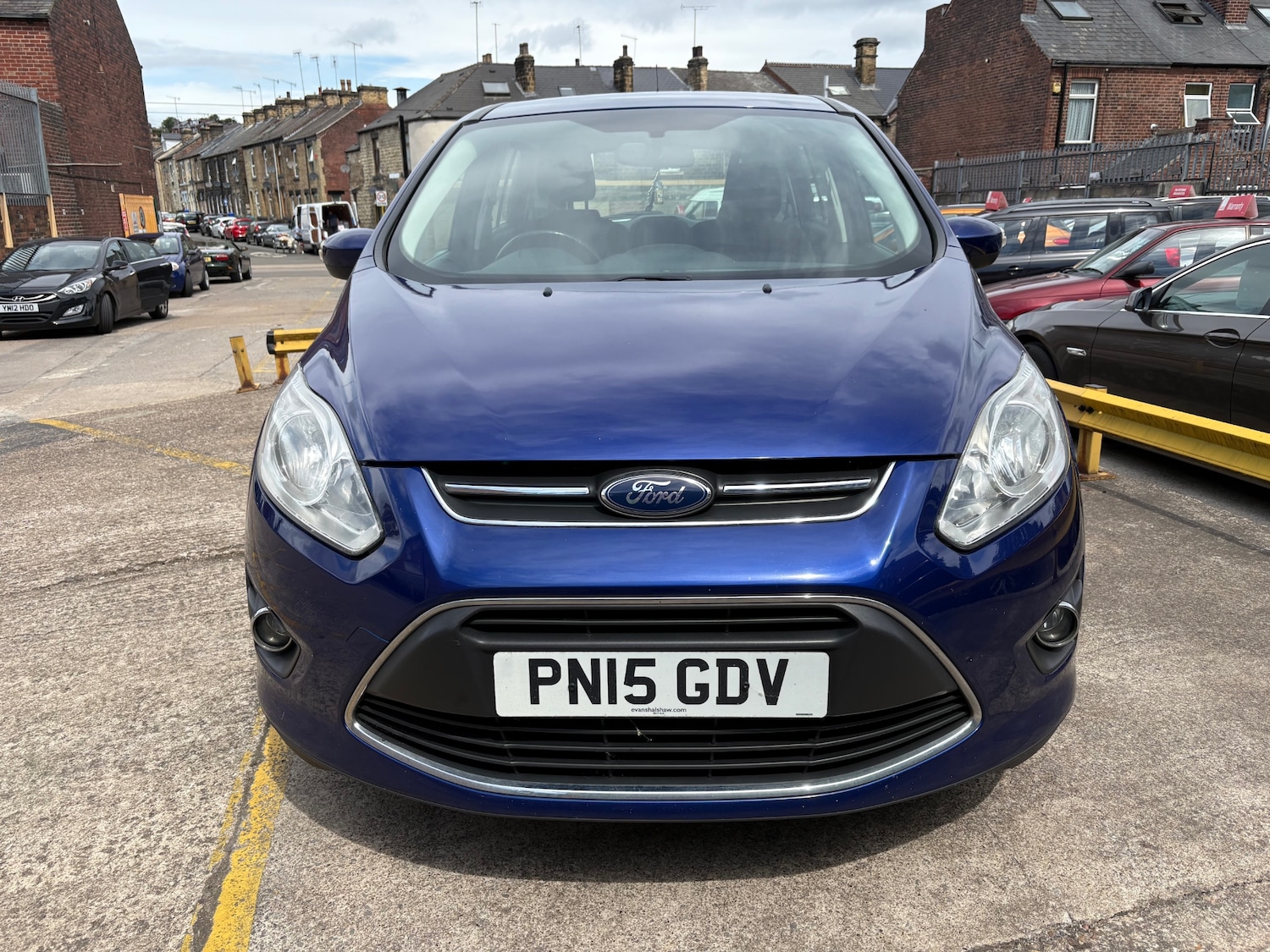 Used Ford Grand C-Max 2015 for sale - 75157306: Photo 2