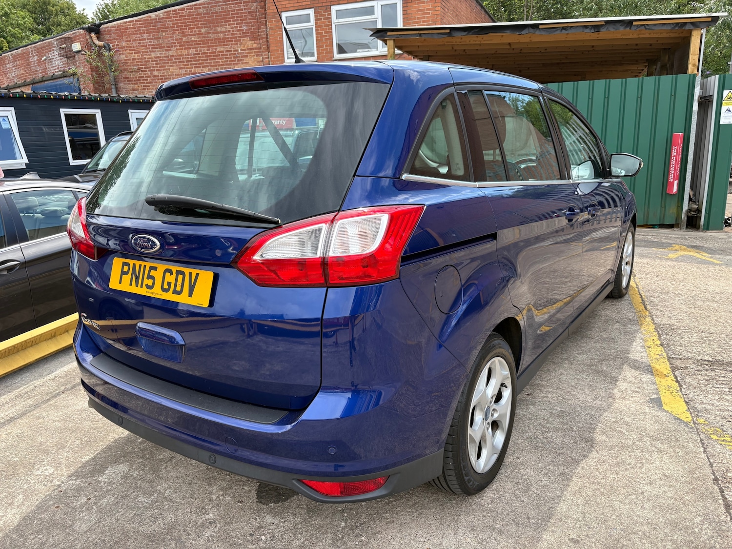 Used Ford Grand C-Max 2015 for sale - 75157306: Photo 7