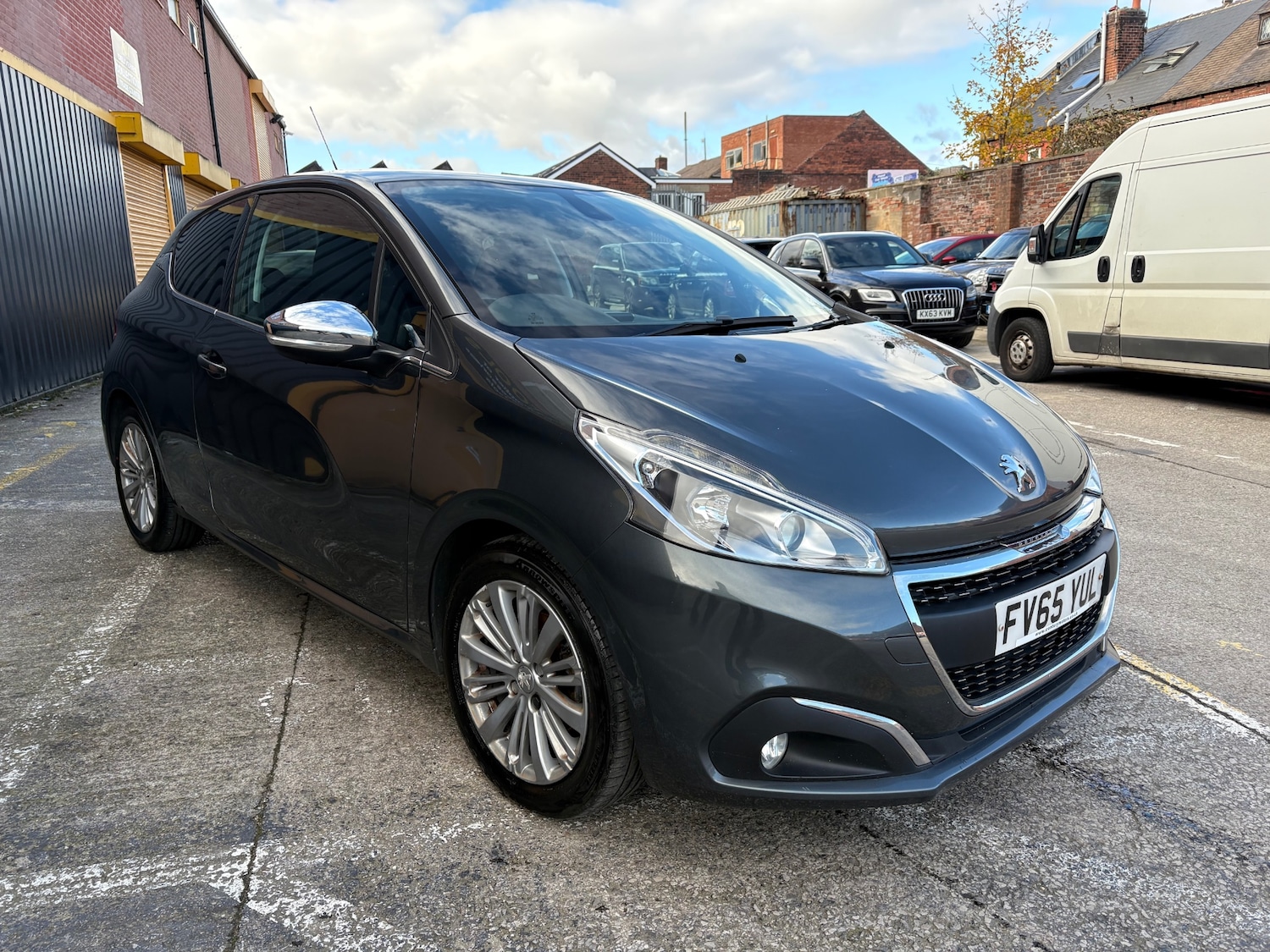 Used Peugeot 208 2016 for sale - 76436428: Photo 1