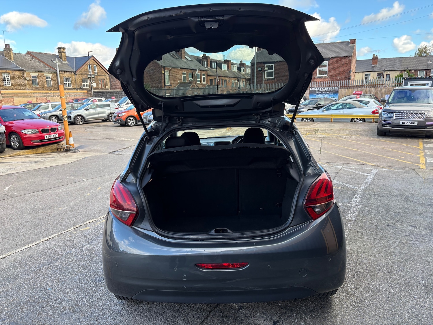 Used Peugeot 208 2016 for sale - 76436428: Photo 14