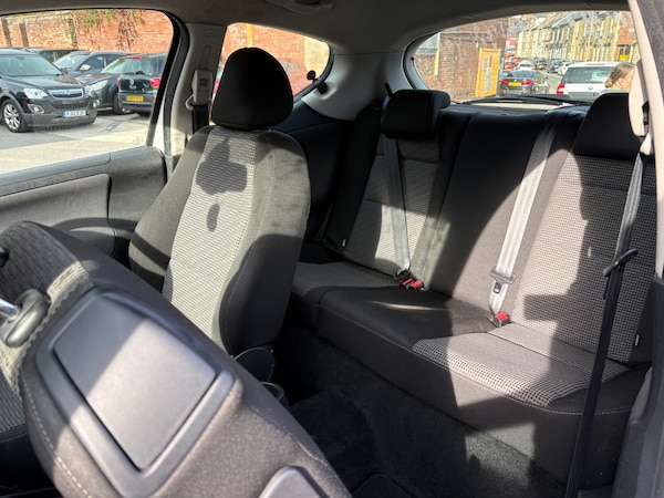 Used Peugeot 207 2010 for sale - 76265336: Photo 14