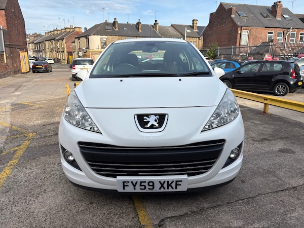 Used Peugeot 207 2010 for sale - 76265336: Photo 2