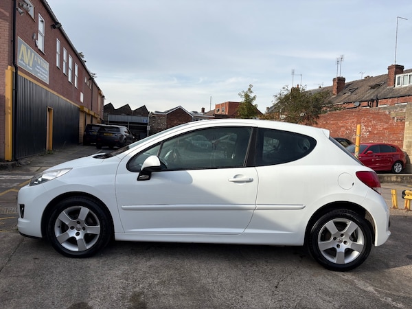 Used Peugeot 207 2010 for sale - 76265336: Photo 4