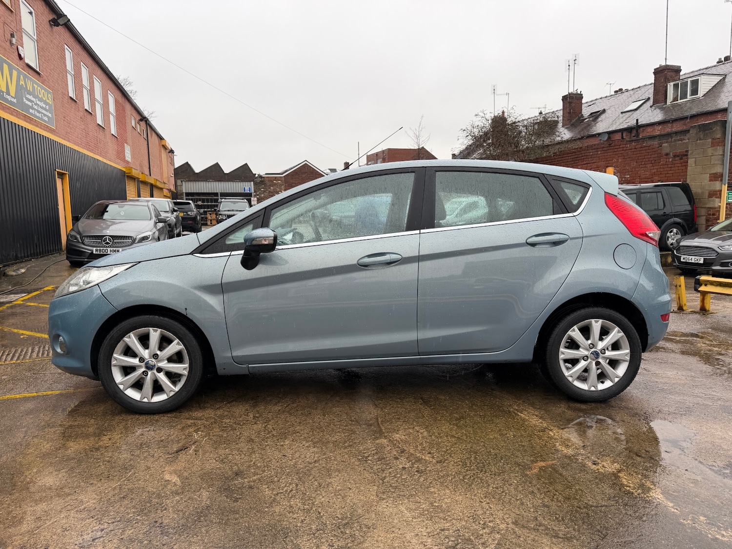 Used Ford Fiesta 2009 for sale - 77517566: Photo 4