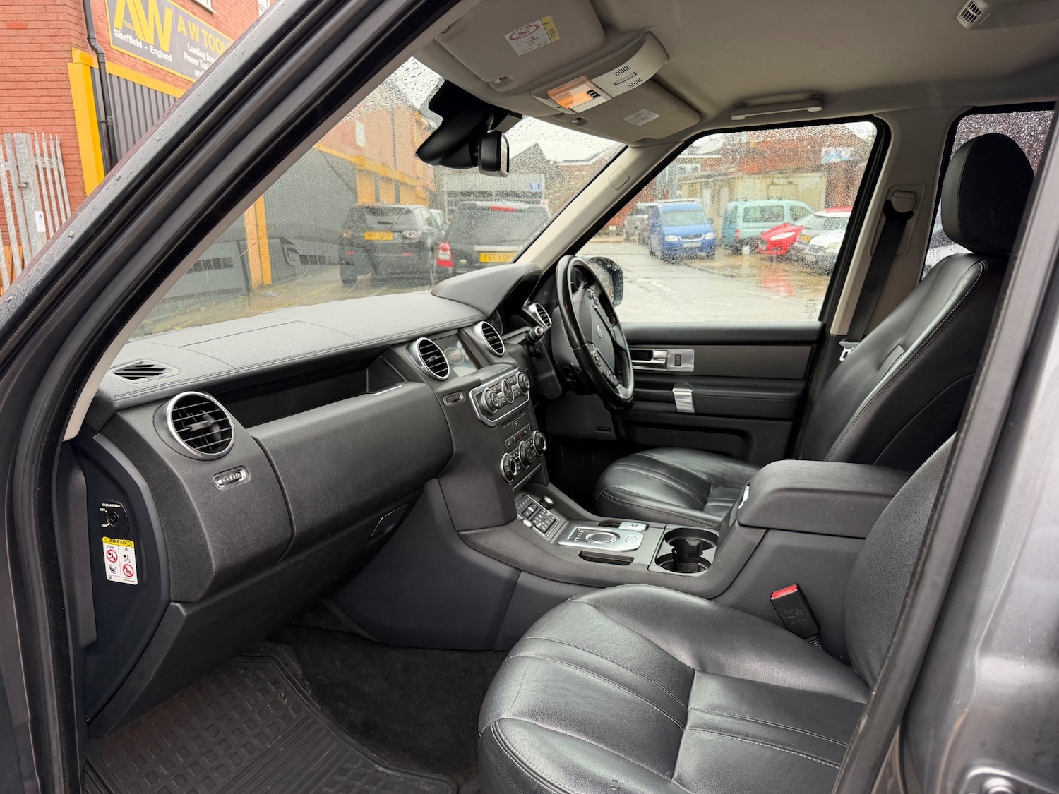 Used Land Rover Discovery 2016 for sale - 77492980: Photo 11