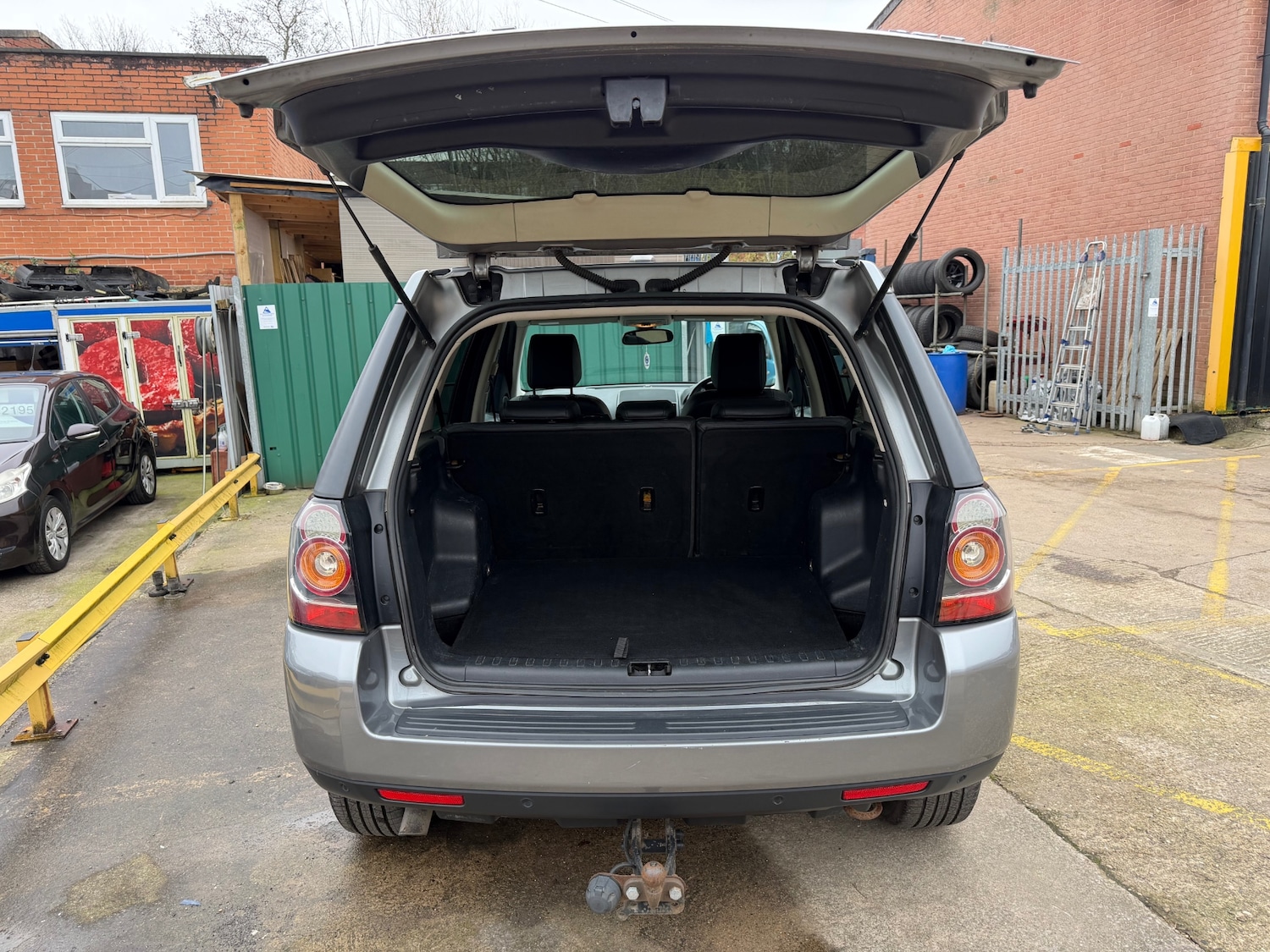 Used Land Rover Freelander 2013 for sale - 77830226: Photo 17