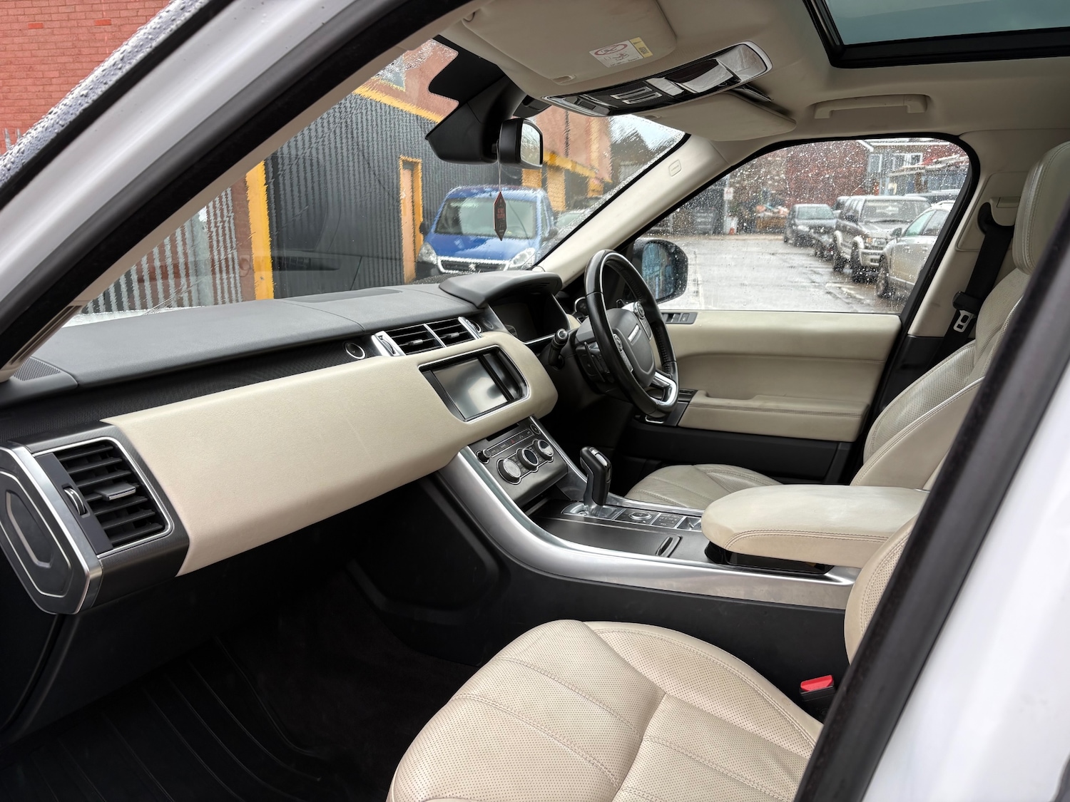 Used Land Rover Range Rover Sport 2014 for sale - 76853896: Photo 11