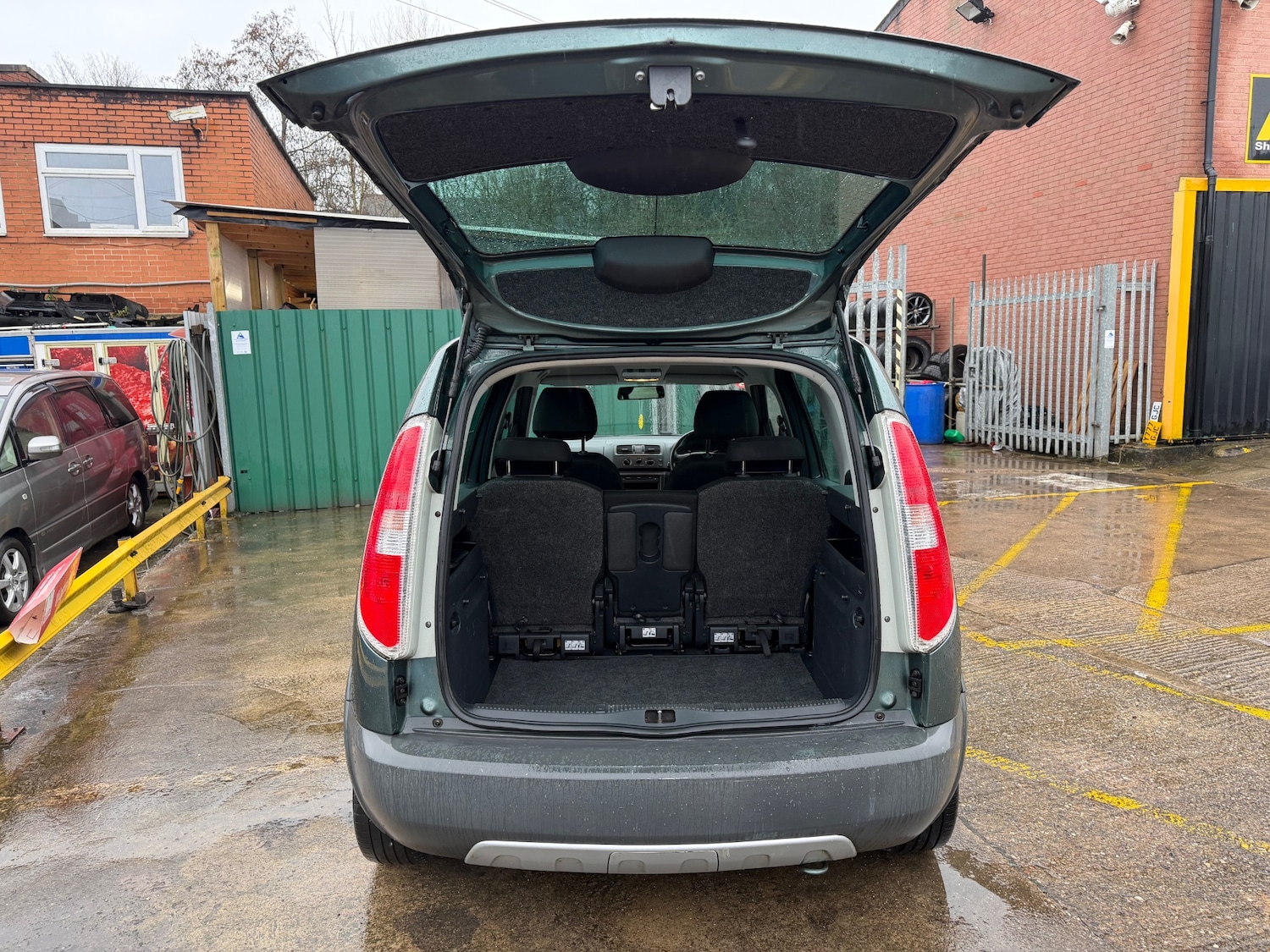 Used Skoda Roomster 2012 for sale - 77517175: Photo 18