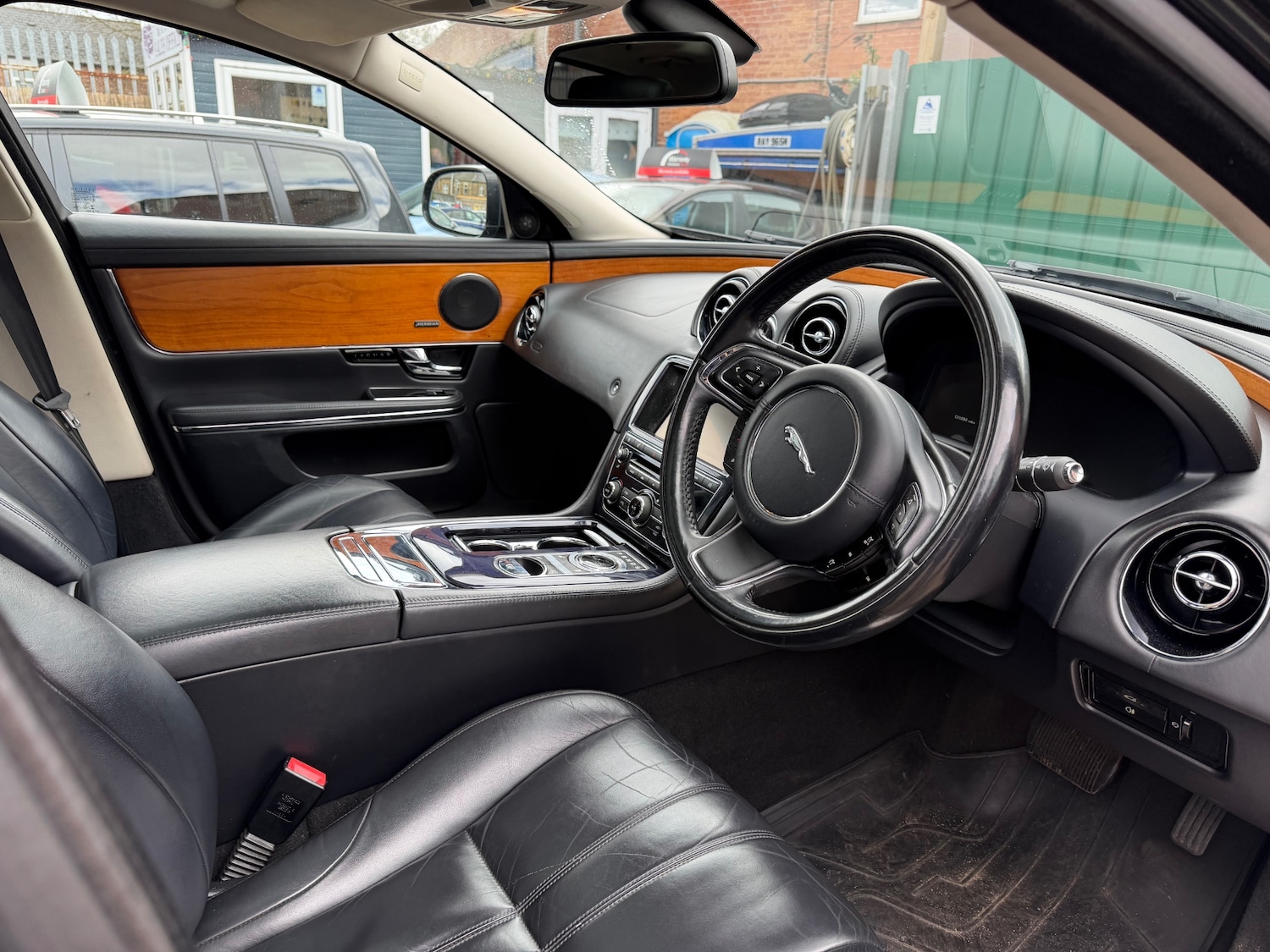 Used Jaguar XJ 2013 for sale - 78053790: Photo 10