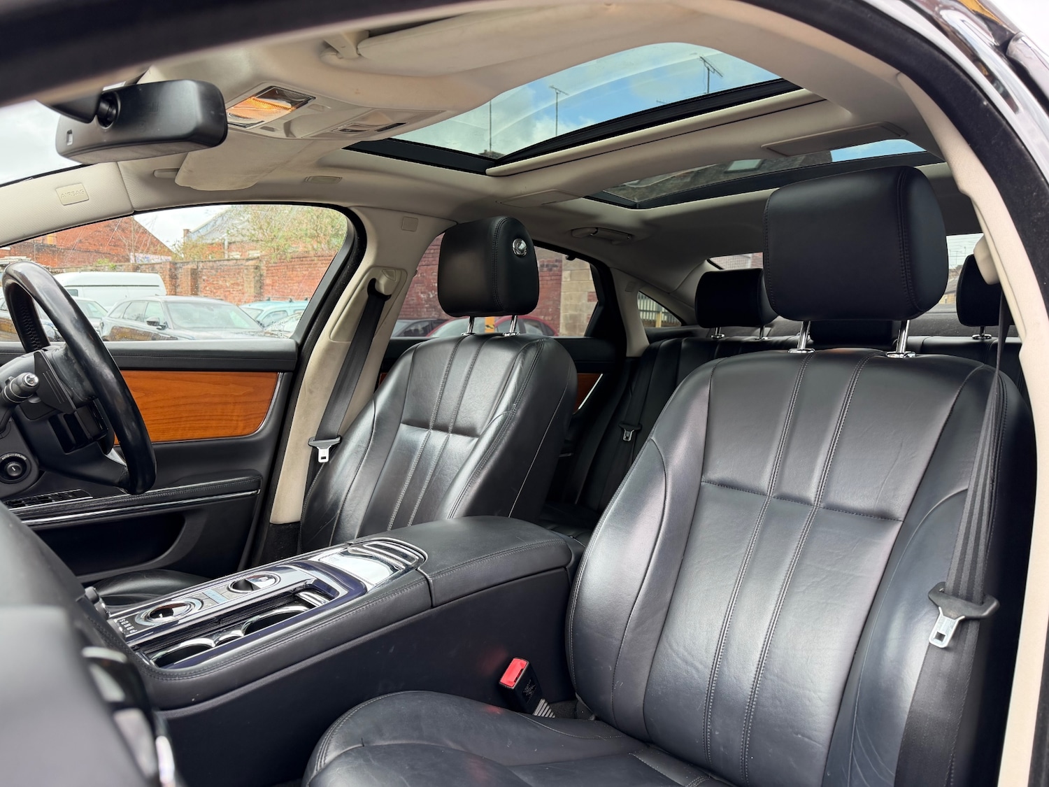 Used Jaguar XJ 2013 for sale - 78053790: Photo 13