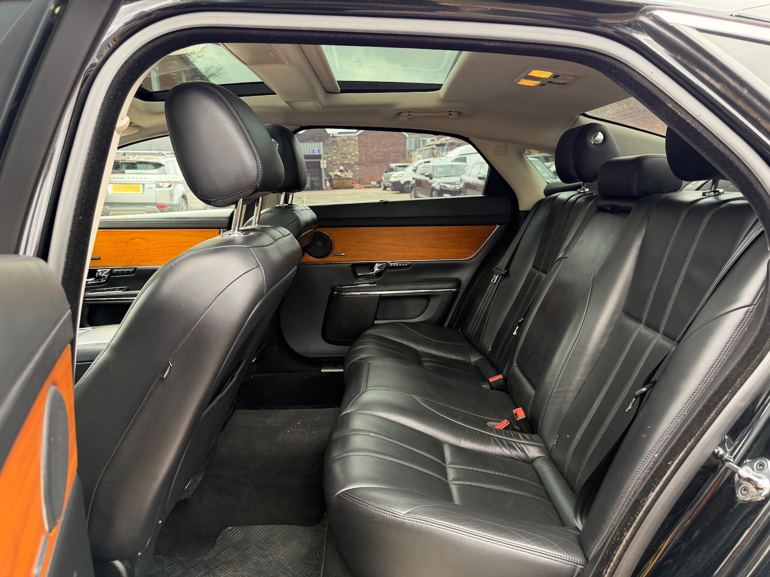 Used Jaguar XJ 2013 for sale - 78053790: Photo 14