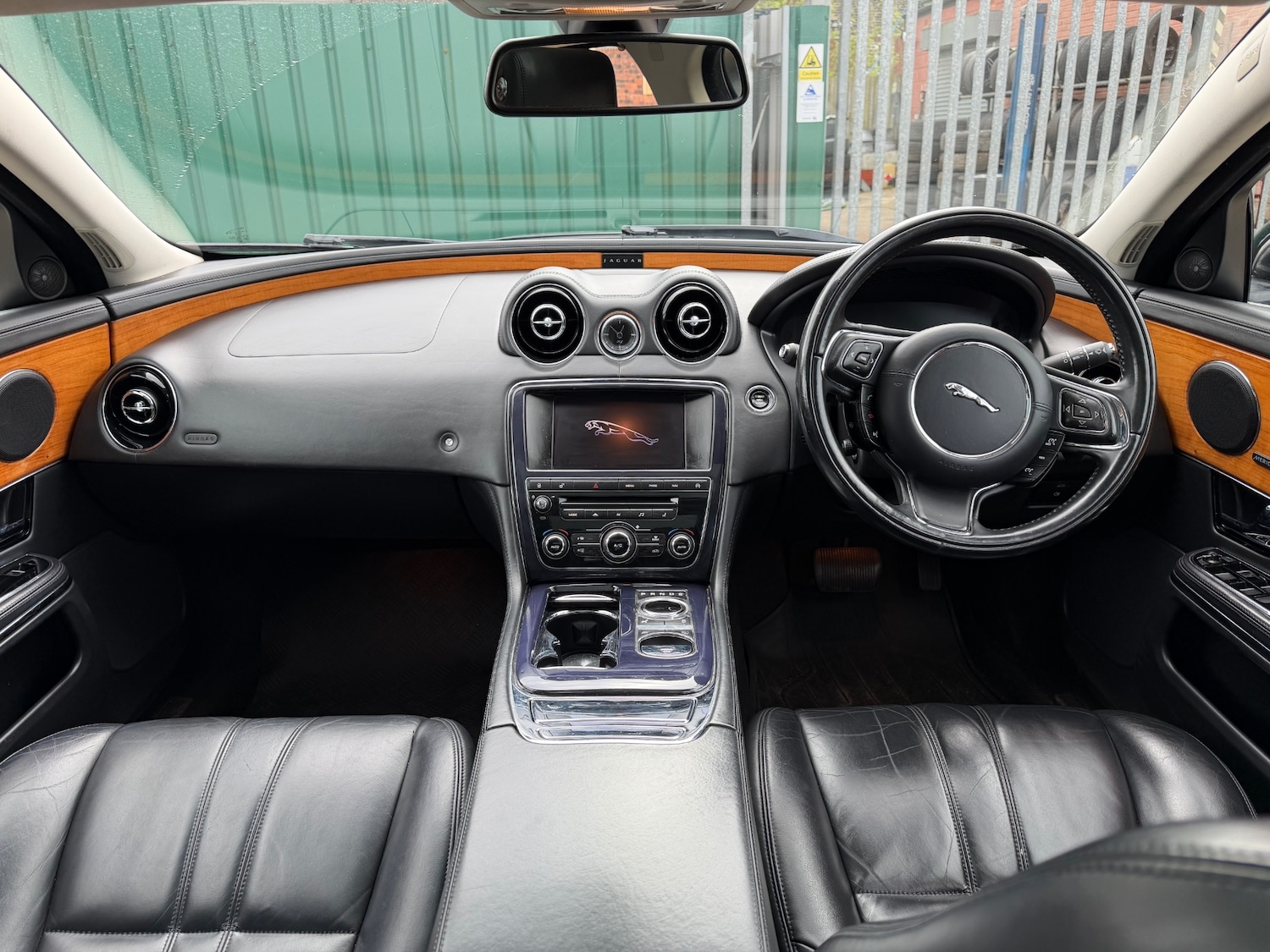 Used Jaguar XJ 2013 for sale - 78053790: Photo 17