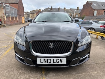 Used Jaguar XJ 2013 for sale - 78053790: Photo