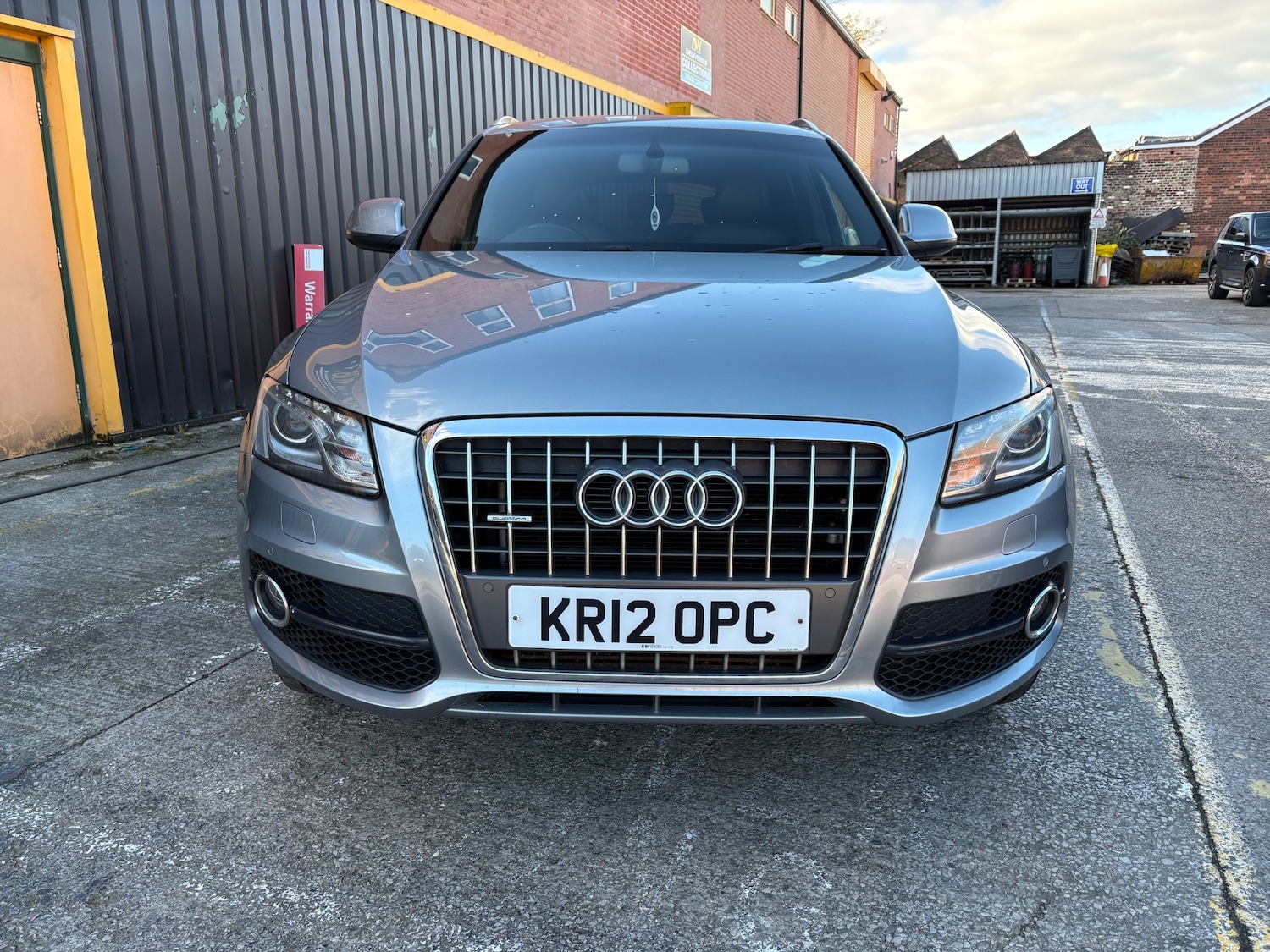 Used Audi Q5 2012 for sale - 76444485: Photo 2